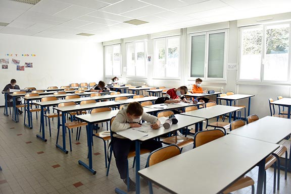 Salle de permanence du Collège Jules Vallès - Avril 2021