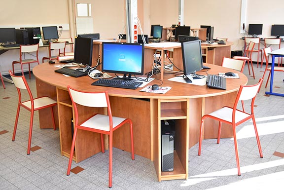 Salle informatique du Collège Jules Vallès - Avril 2021