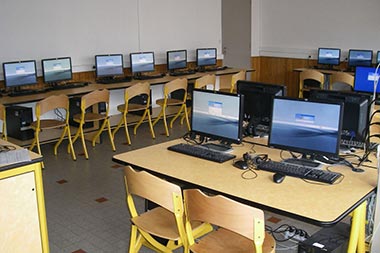 Salle d'informatique du Collège Jules Vallès - Mai 2015